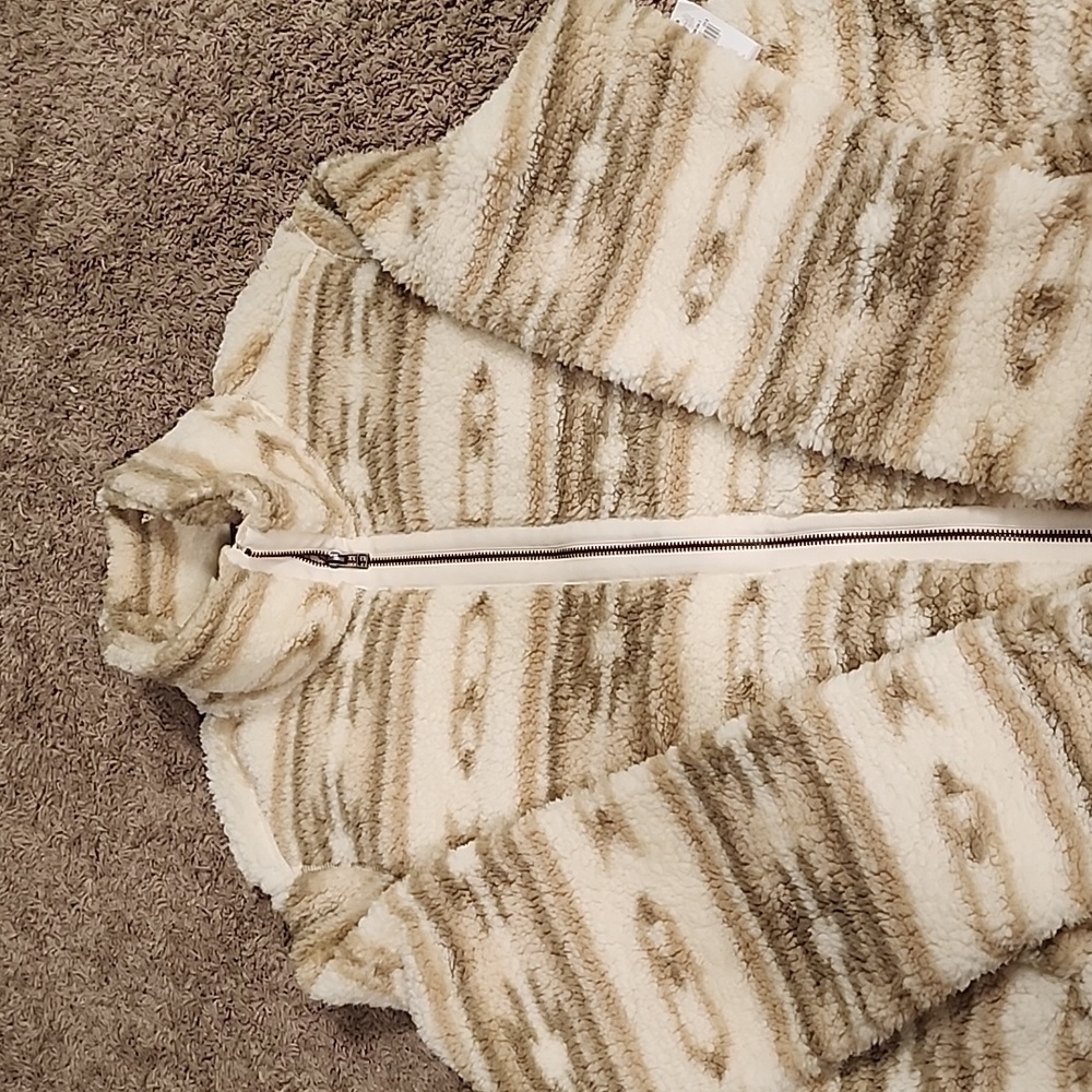 Old Navy fleece jacket